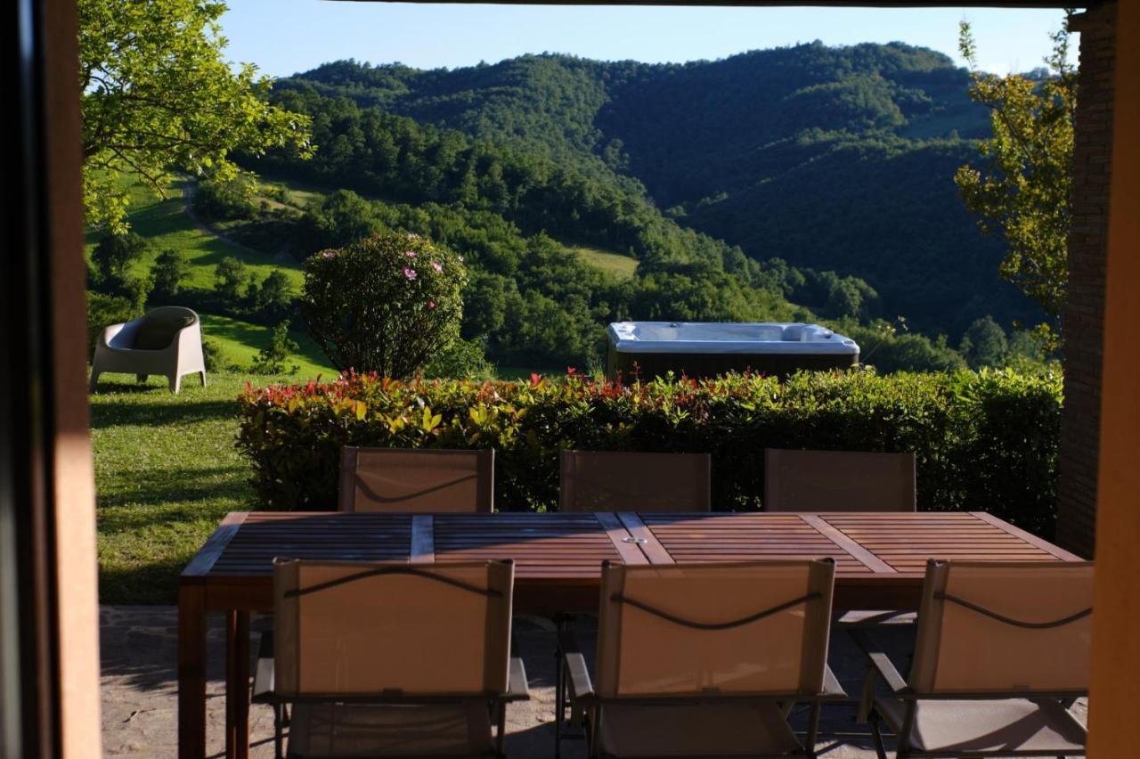 Casa Vacanze Colonnata غوبيو المظهر الخارجي الصورة