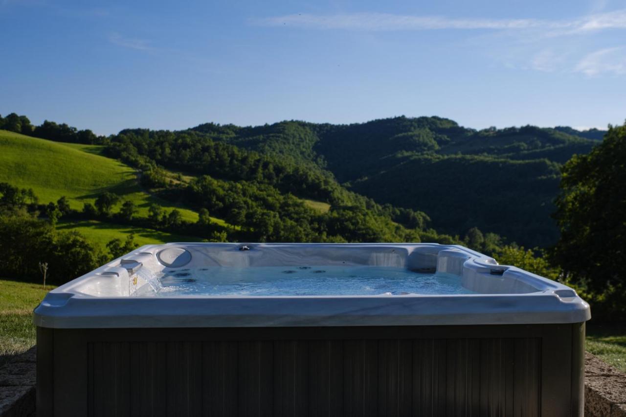 Casa Vacanze Colonnata غوبيو المظهر الخارجي الصورة